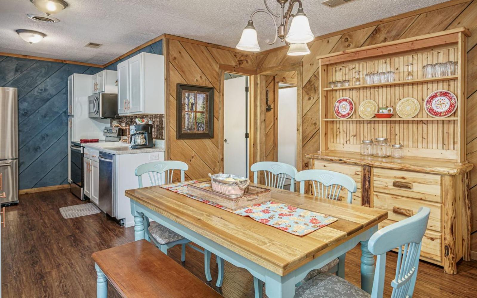 Wooded Bliss Hot Tub Single Level Cabin With No Steps Rocking Chairs And Wooded Views พิเจนฟอร์จ ภายนอก รูปภาพ